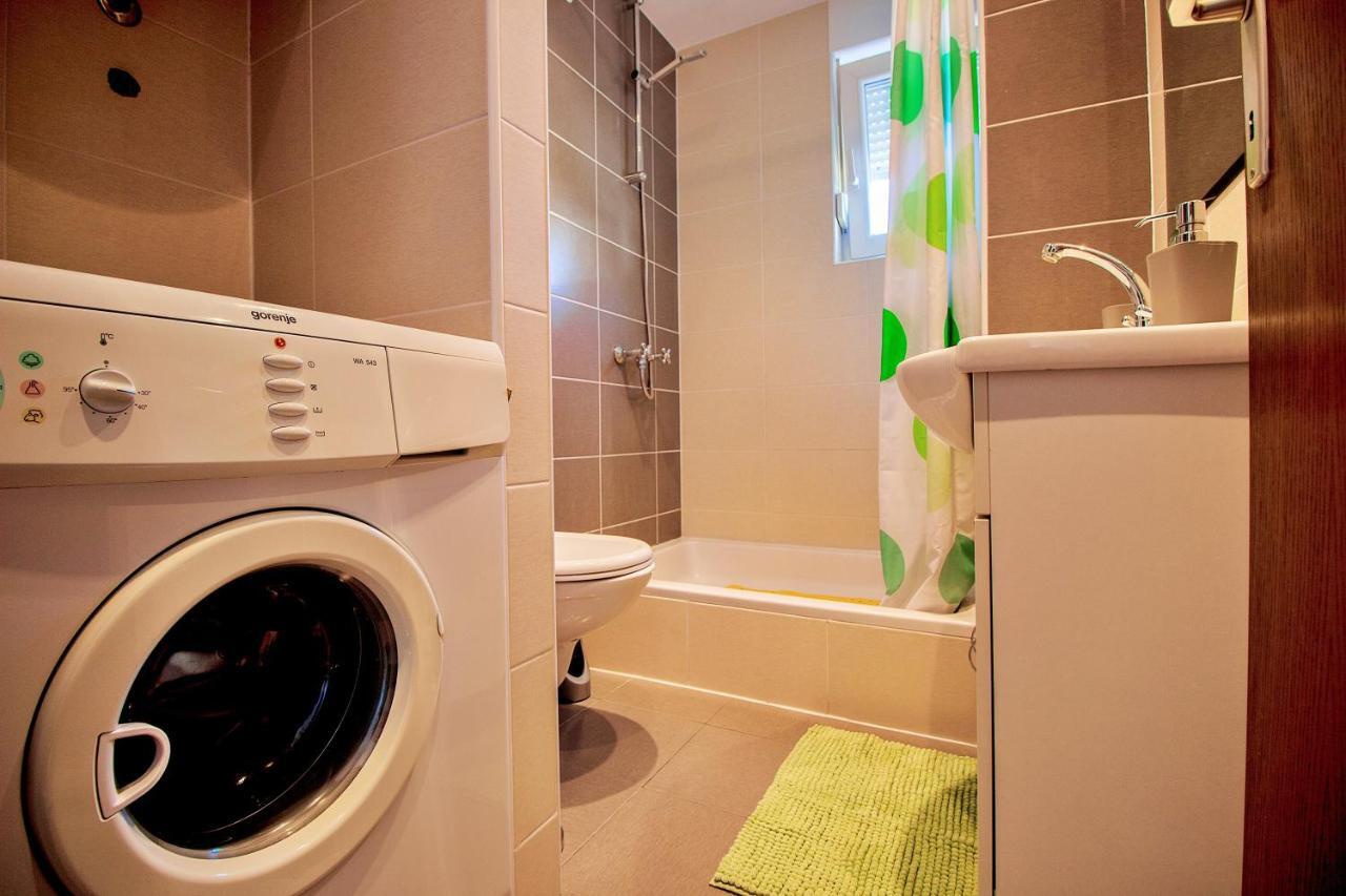 Sandy Beach Apartments Duće Eksteriør bilde
