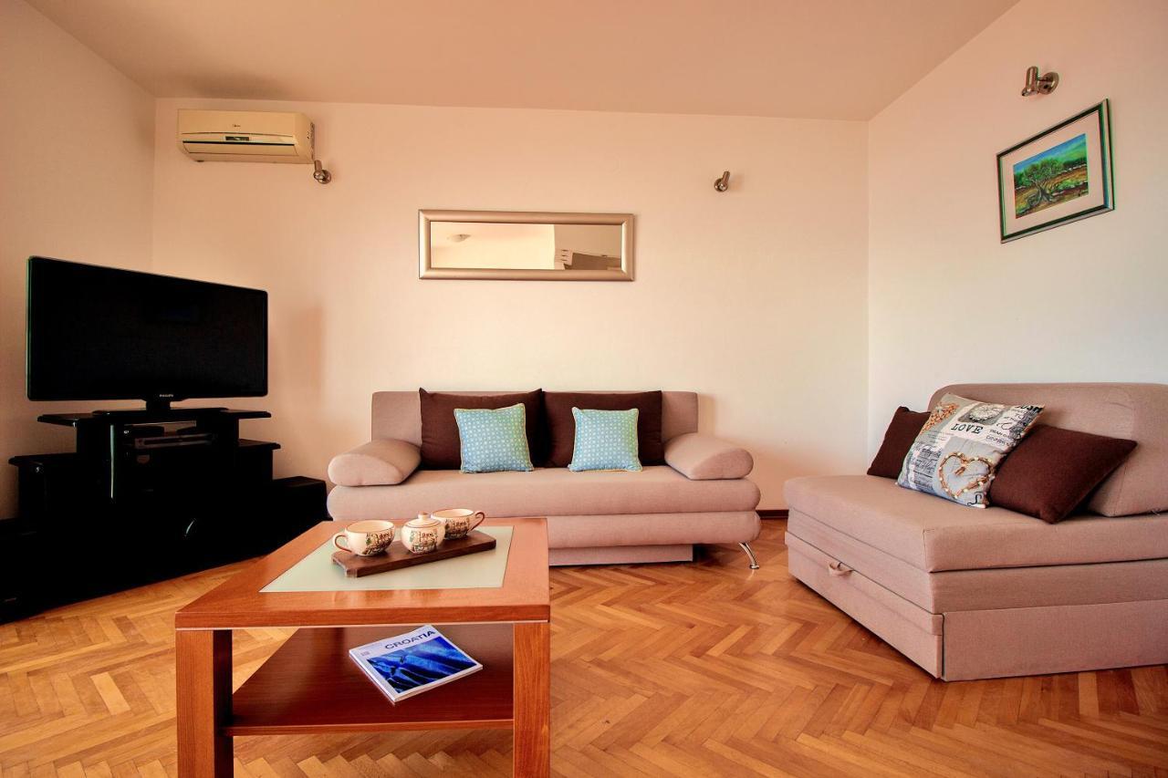 Sandy Beach Apartments Duće Eksteriør bilde